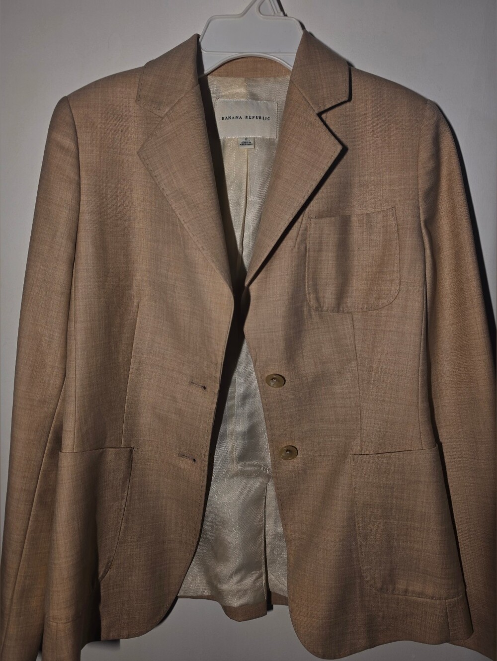 Banana Republic Women’s Tan Two-Button Sport Coat